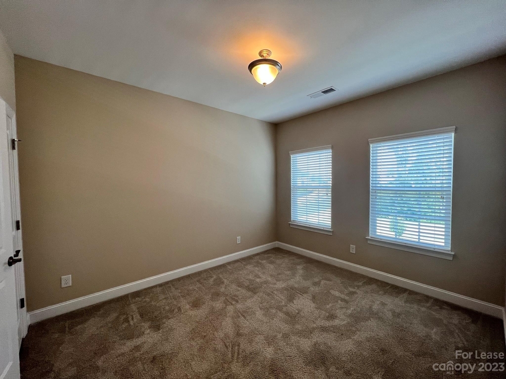 15531 Laverack Lane - Photo 16