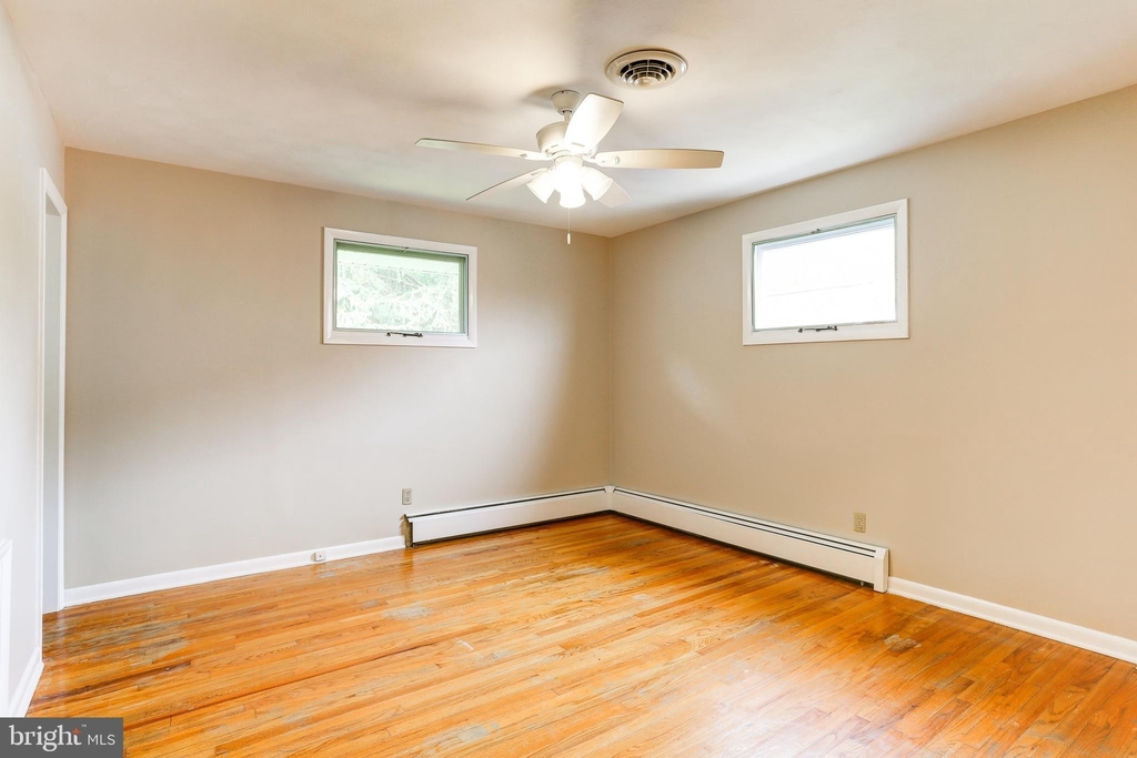 1039 Walnut Street - Photo 19