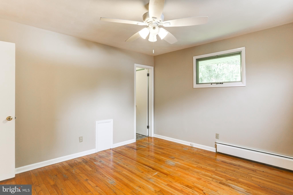 1039 Walnut Street - Photo 21