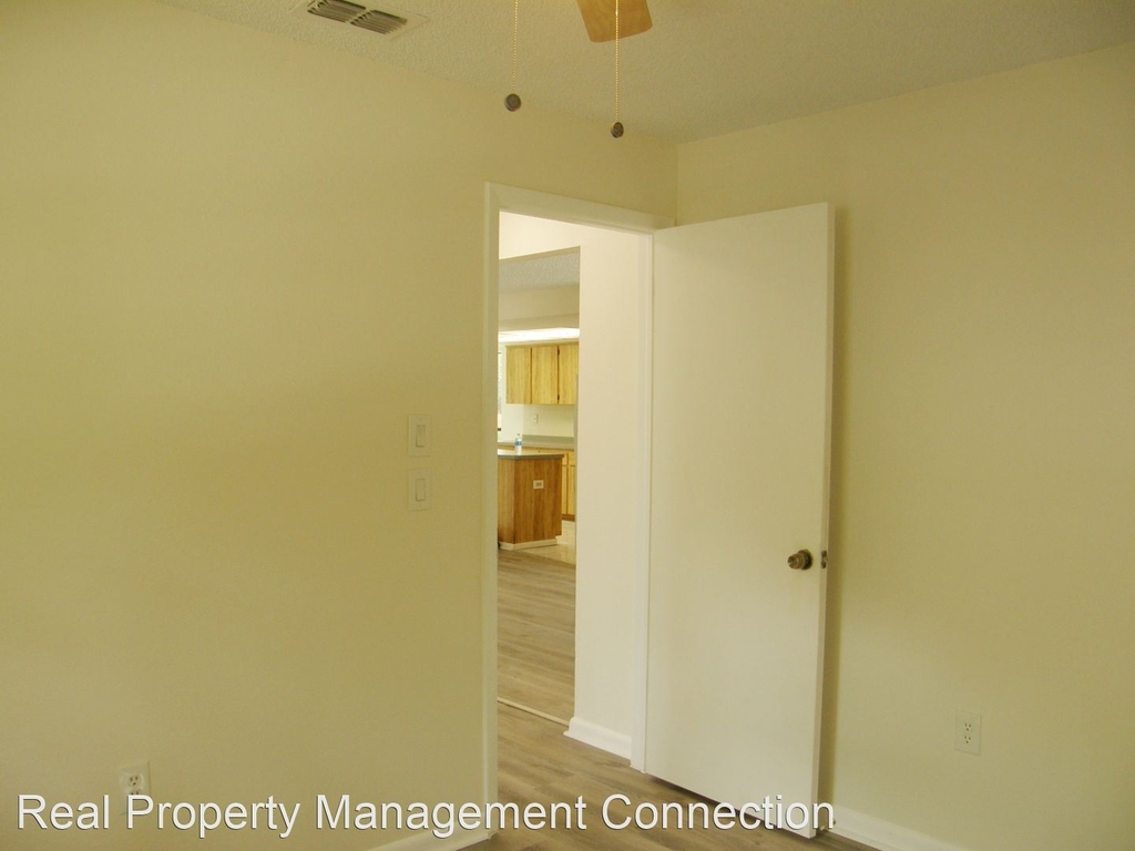 13307 Whitby Rd - Photo 11