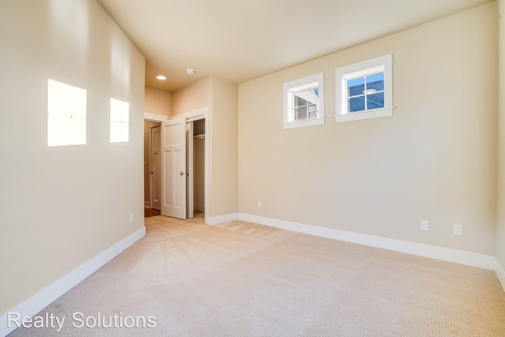 3019 Winkel Way - Photo 22