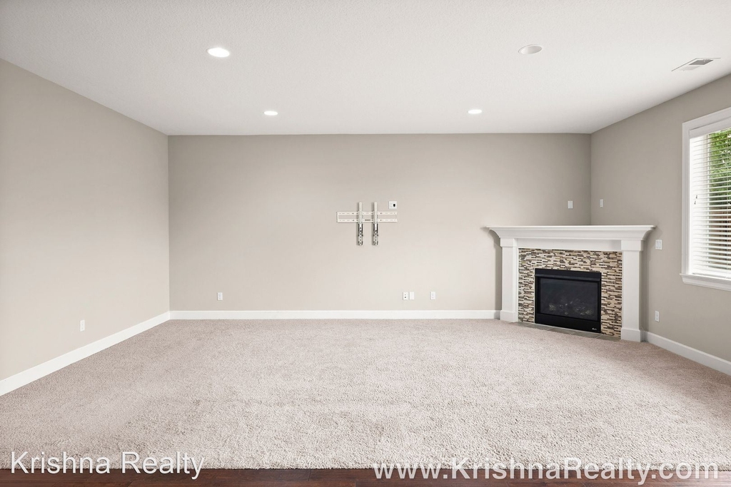 16994 Nw Madrone St, - Photo 5