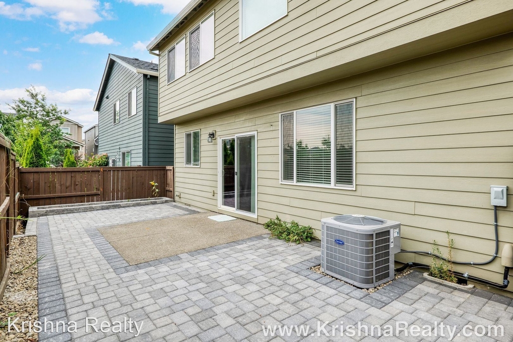 16994 Nw Madrone St, - Photo 19