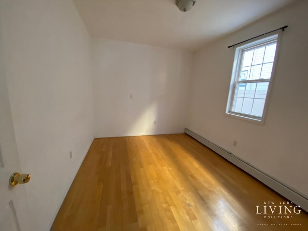 138-15 82nd Drive - Photo 4