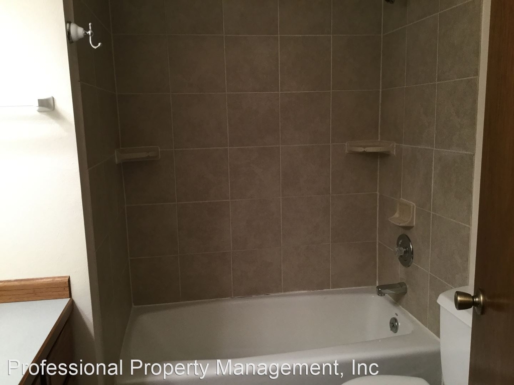 6295 St. Thomas Drive - Photo 7