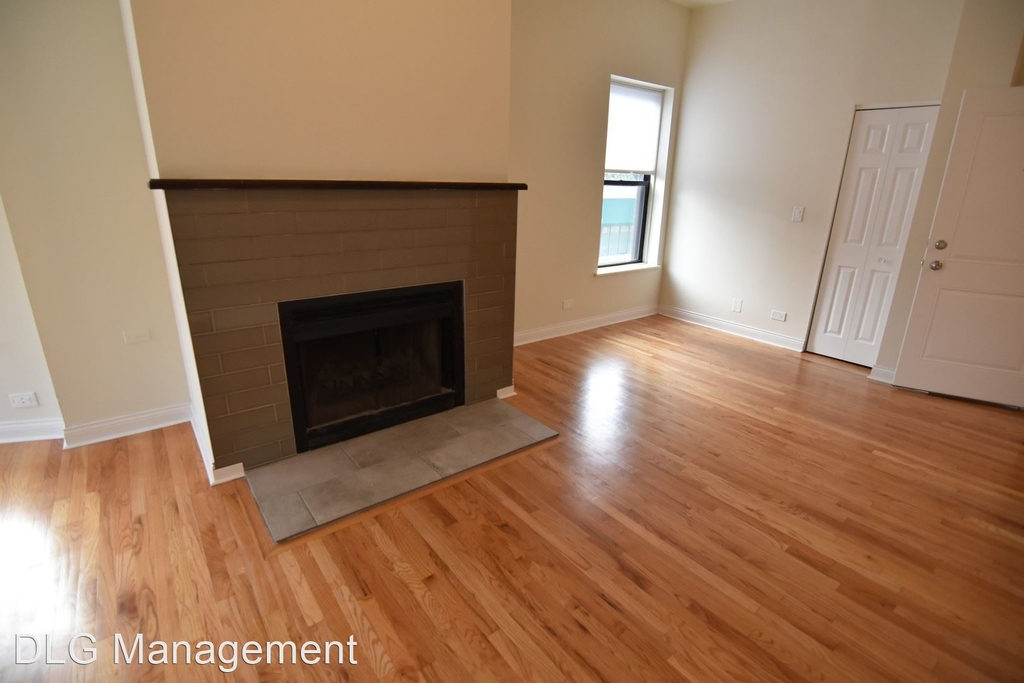 732 W. Grace /3803-3809 N. Broadway - Photo 1