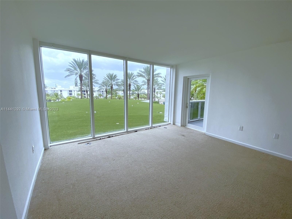 10275 Collins Ave - Photo 3