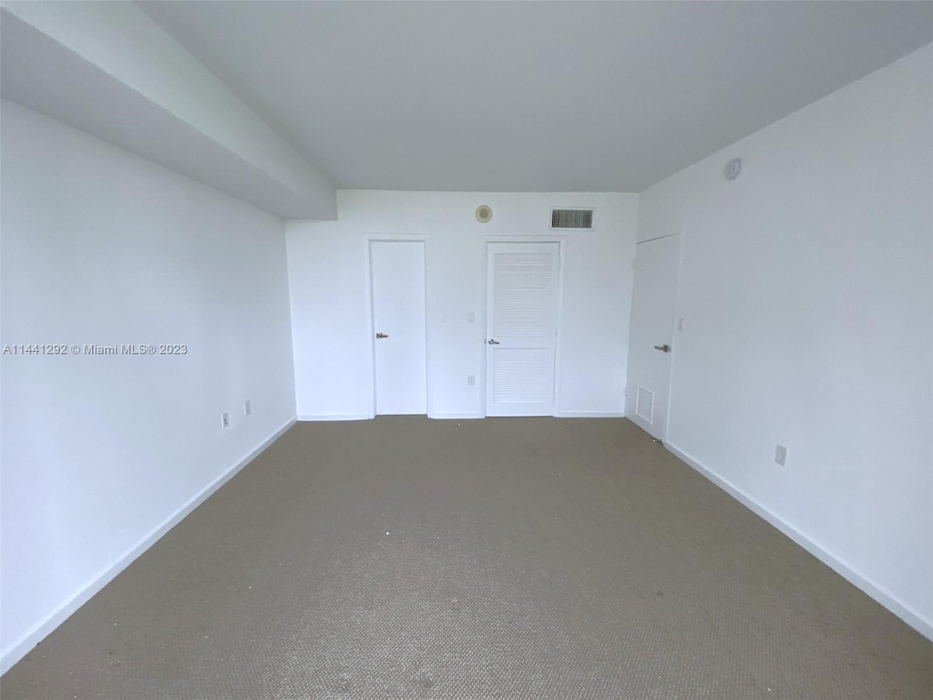 10275 Collins Ave - Photo 12