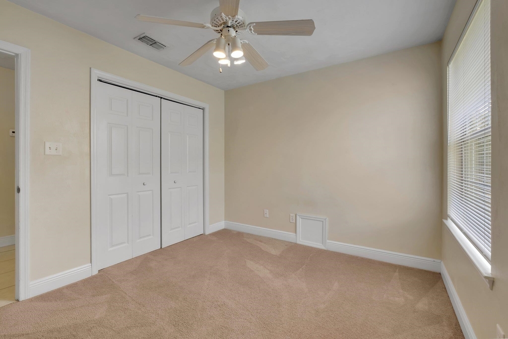 2141 Fallbrooke Court - Photo 5