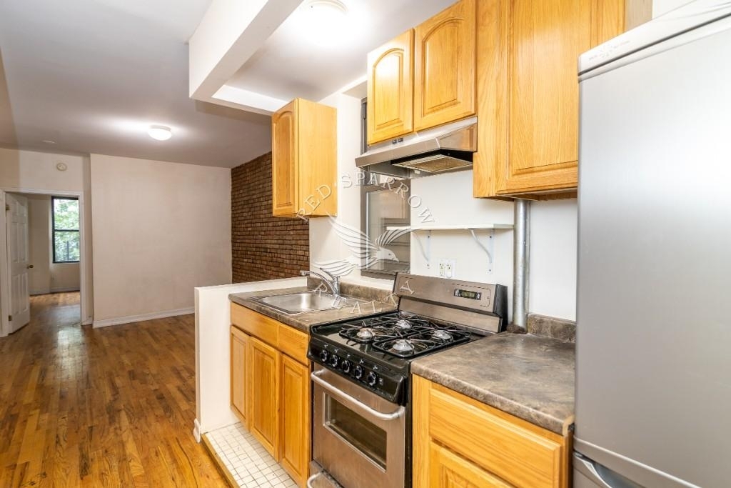 420 East 83rd Street - Photo 6