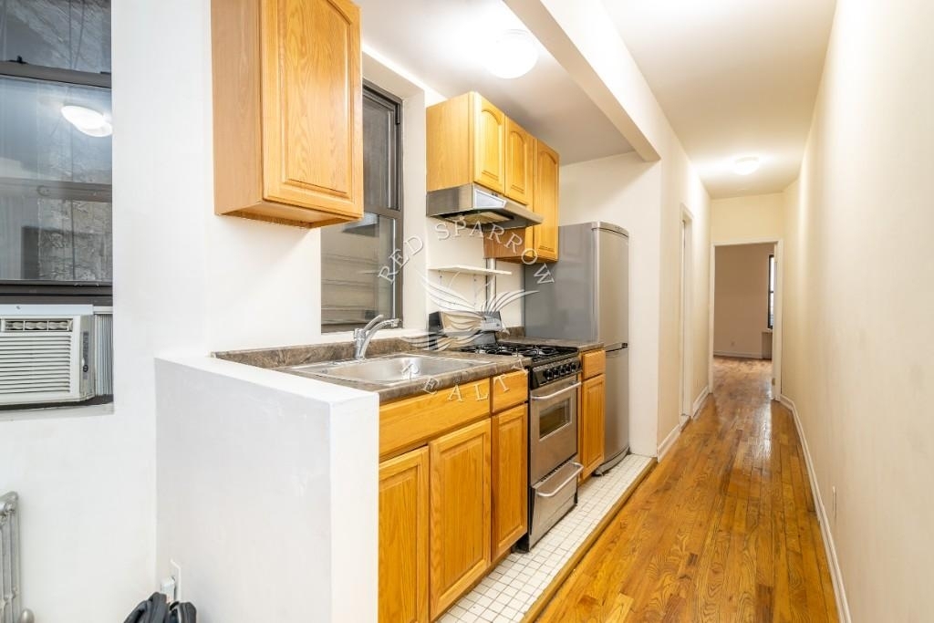 420 East 83rd Street - Photo 5