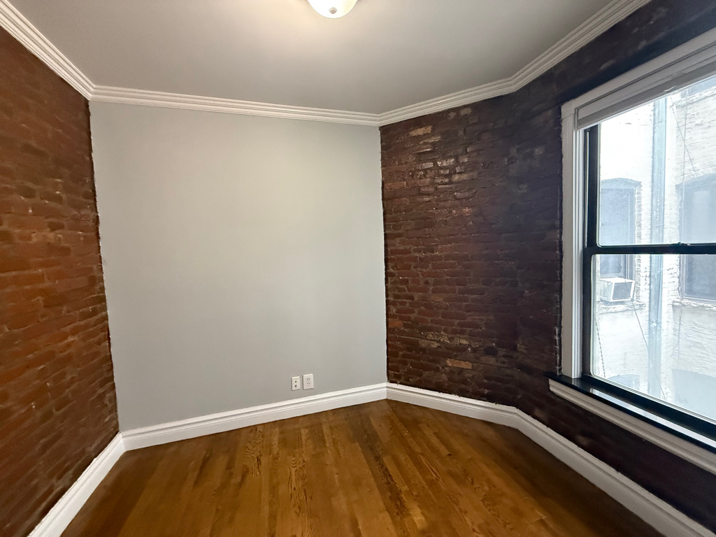 410 East 13th Street - Photo 2