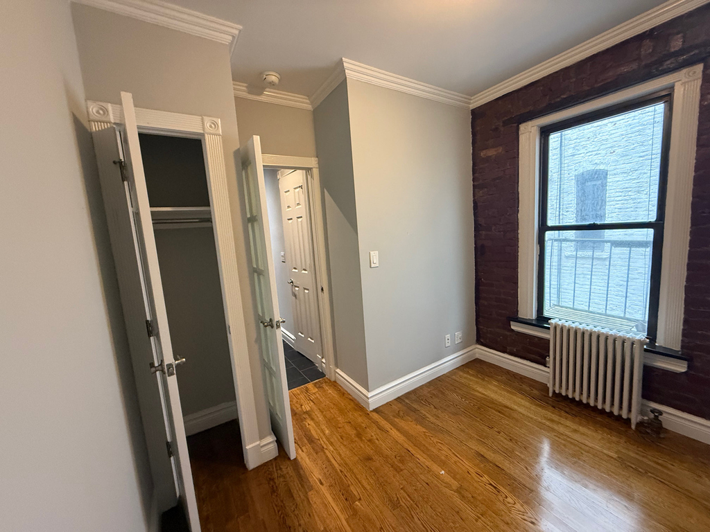 410 East 13th Street - Photo 7