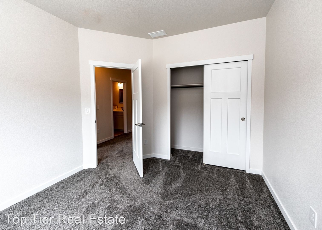 5859 Villa Lorenzo Drive - Photo 29