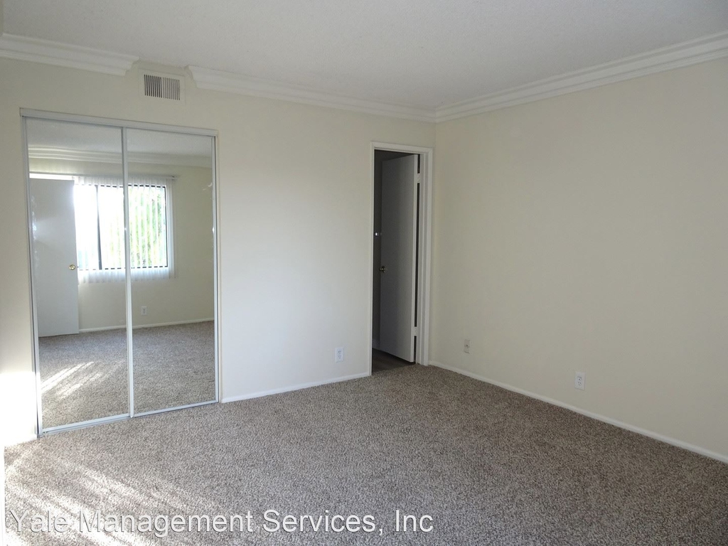 5250 Colodny Drive - Photo 2