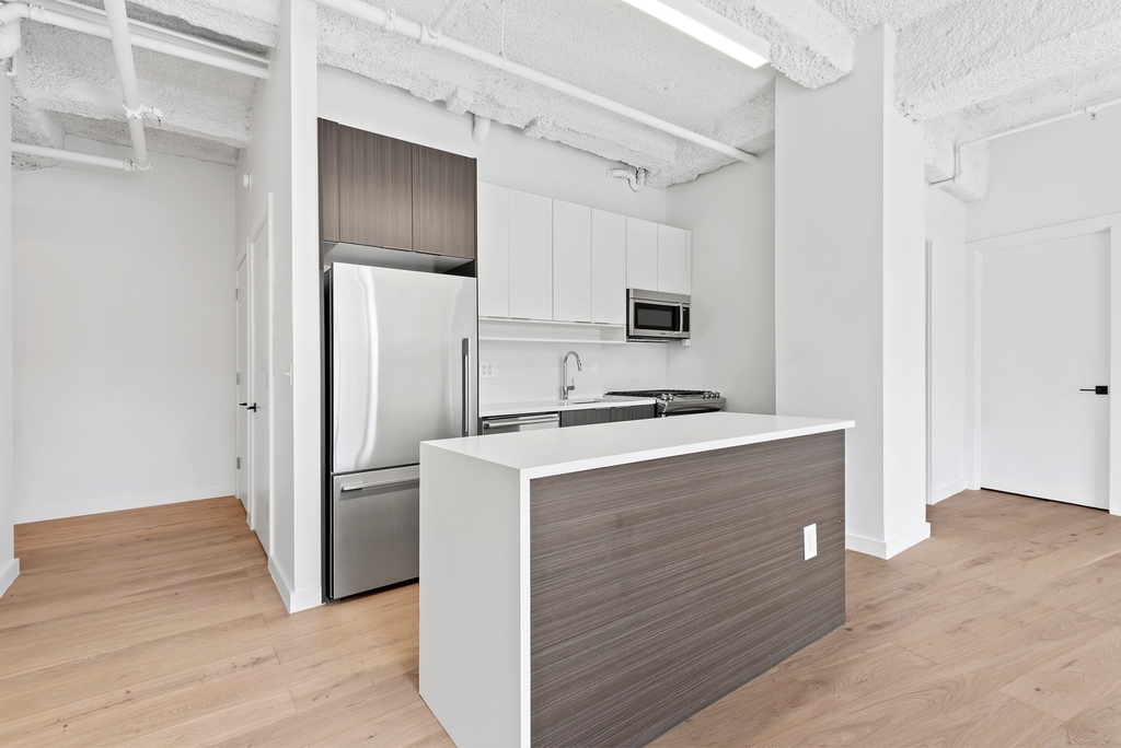 275 Park Avenue - Photo 1