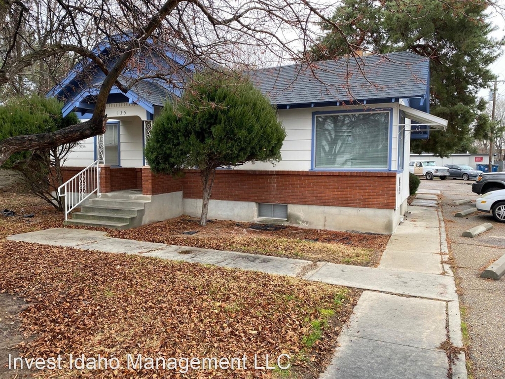 144 Smith Ave/135 Davis - Photo 1