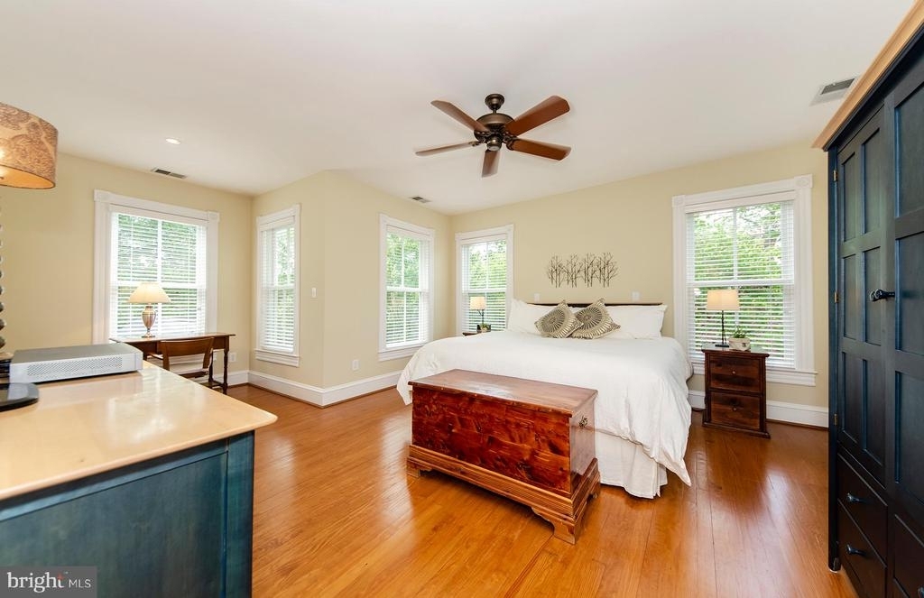 206 E Jefferson St - Photo 24