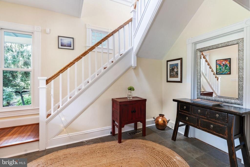 206 E Jefferson St - Photo 8