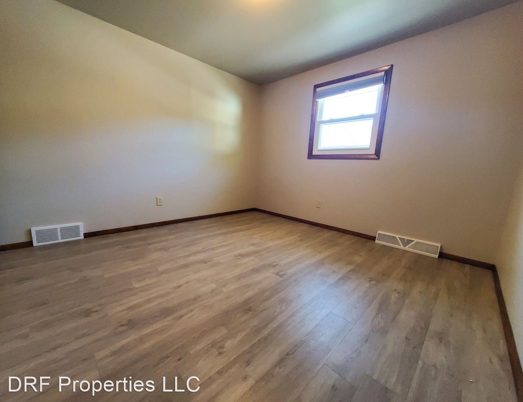 362 Coolidge Street - Photo 5