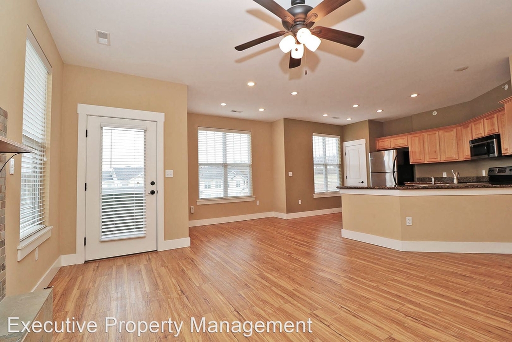 2867 Walden Blvd. - Photo 5