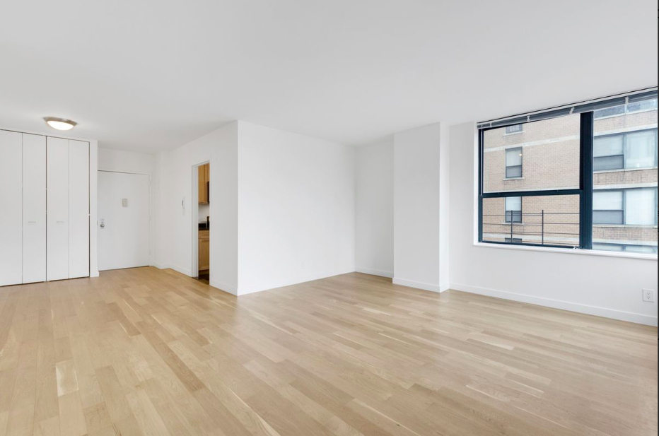 West 87 Street - Photo 1
