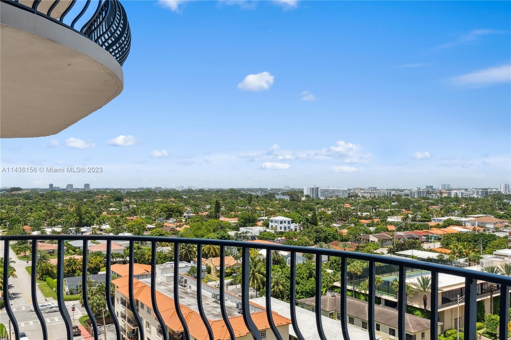 8877 Collins Ave - Photo 3