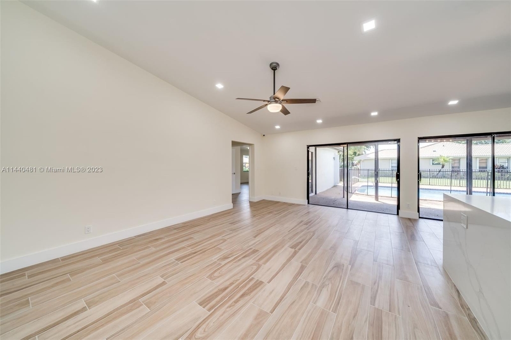 10986 Nw 5th Ct - Photo 19