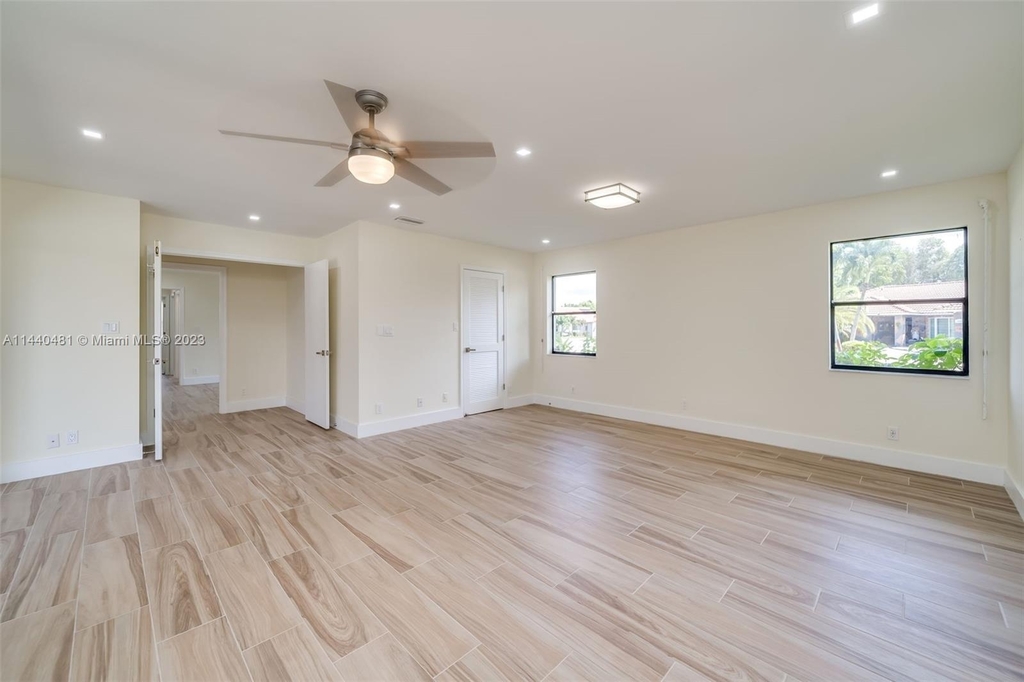 10986 Nw 5th Ct - Photo 25