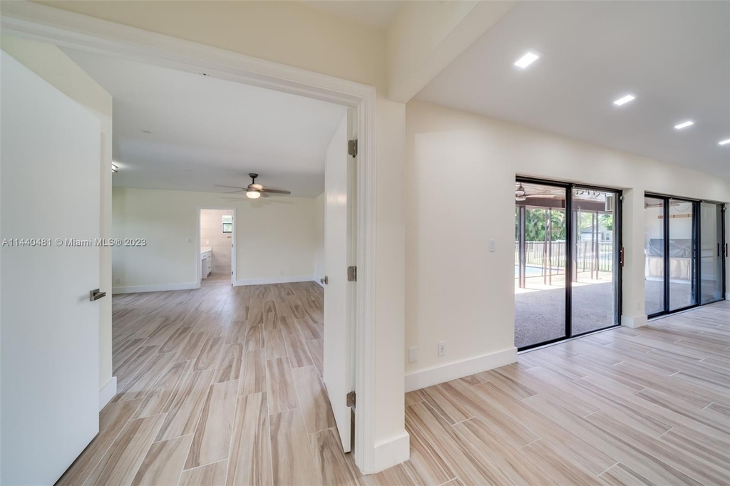 10986 Nw 5th Ct - Photo 22