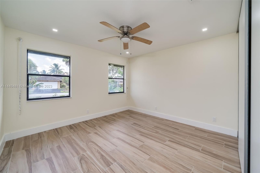 10986 Nw 5th Ct - Photo 36