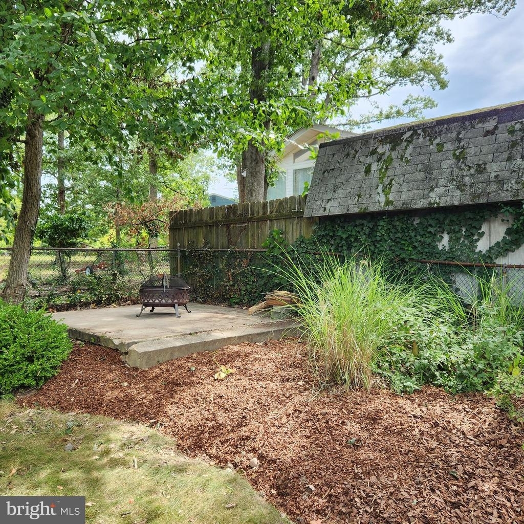 9102 Greenfield Lane - Photo 28