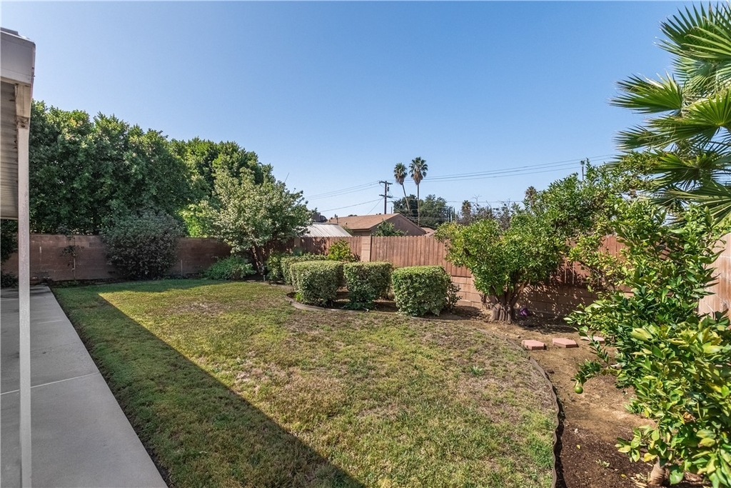 6231 Hesperia Avenue - Photo 23