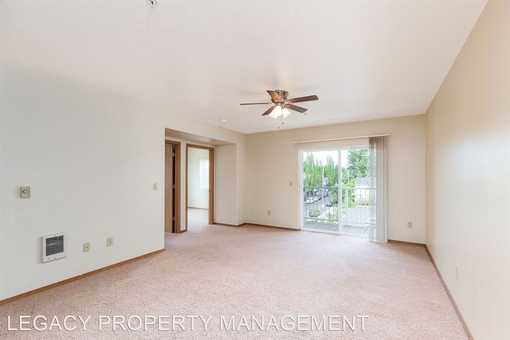 12110 E Burnside Street - Photo 14