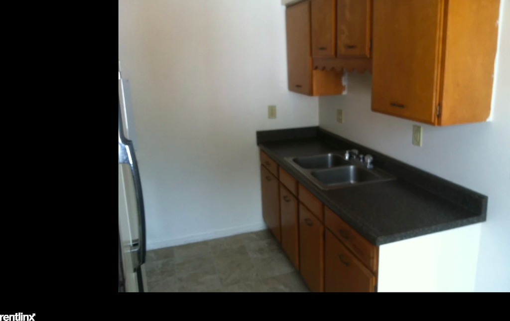 4437 N Grand River Ave - Photo 1