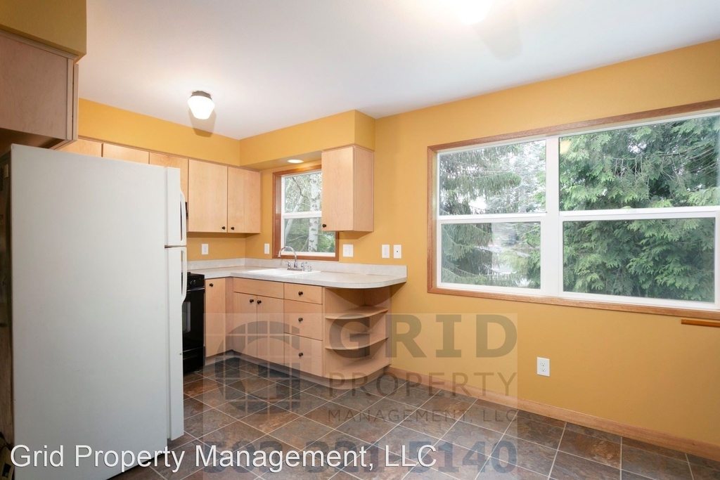 3431 Ne 92nd Ave - Photo 9