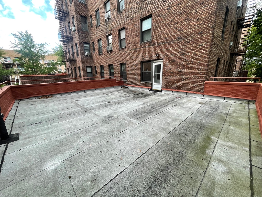 172-90 Highland Avenue - Photo 0