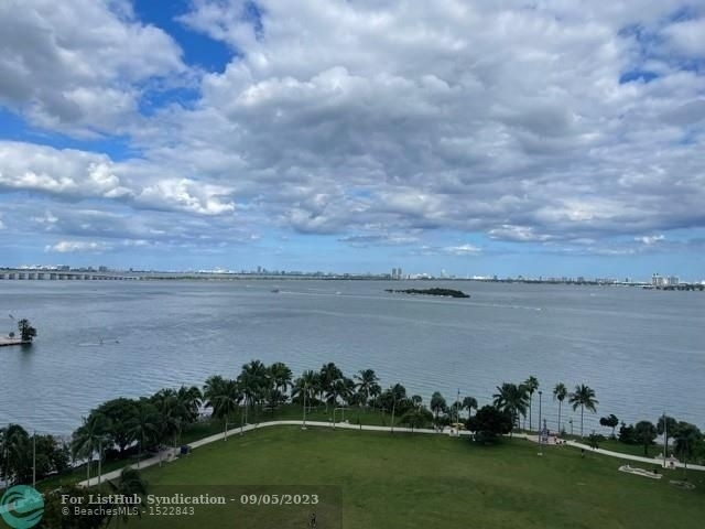 1900 N Bayshore Dr - Photo 18