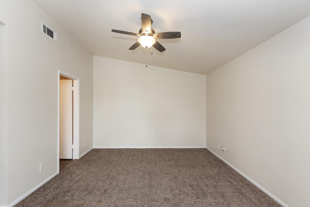 31200 Landau Boulevard - Photo 21