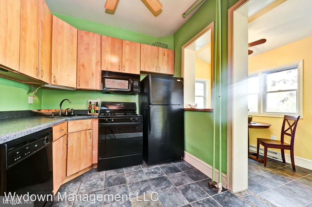 3021 11th St Nw - Photo 8