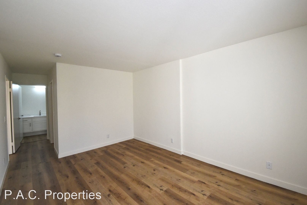 3960 Carpenter Avenue - Photo 11