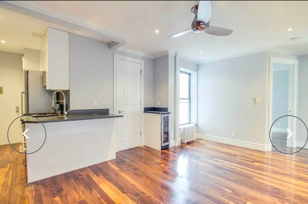 1590 Lexington Avenue - Photo 2