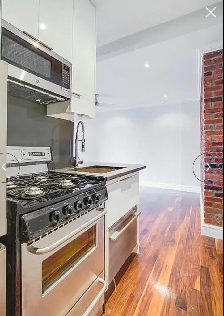 1590 Lexington Avenue - Photo 5