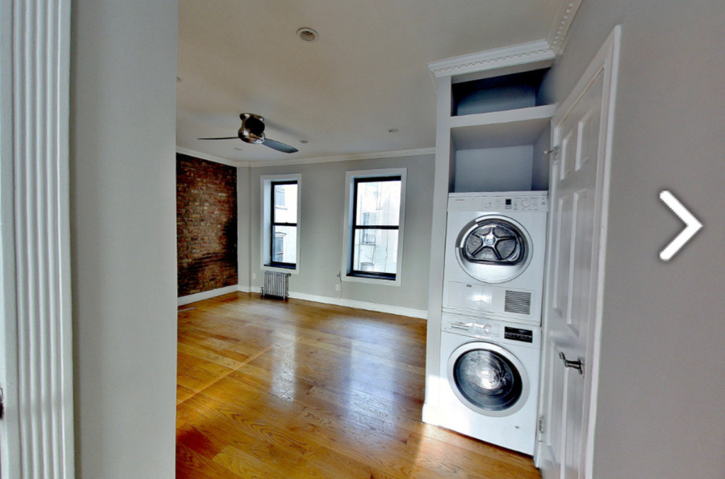 1590 Lexington Avenue - Photo 0