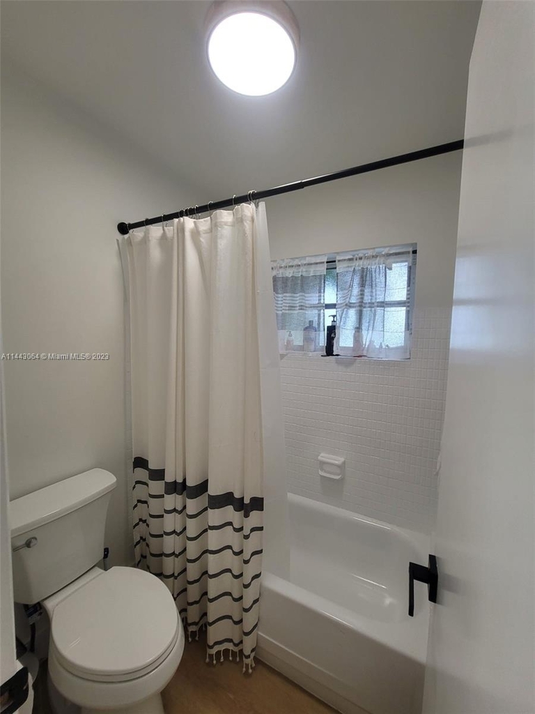 18608 Sw 93rd Pl - Photo 16