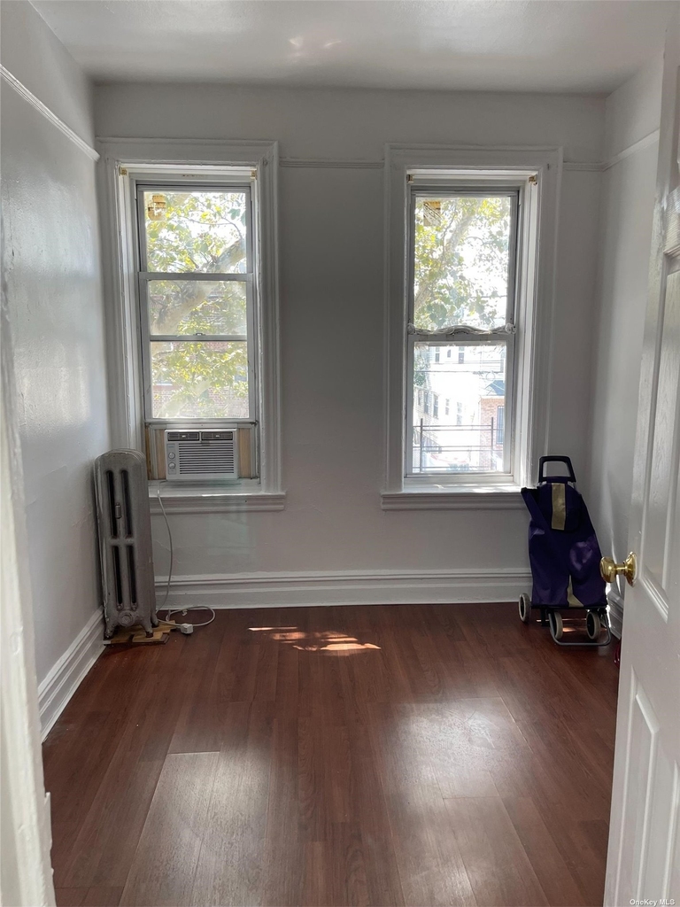 695 Sheffield Avenue - Photo 1