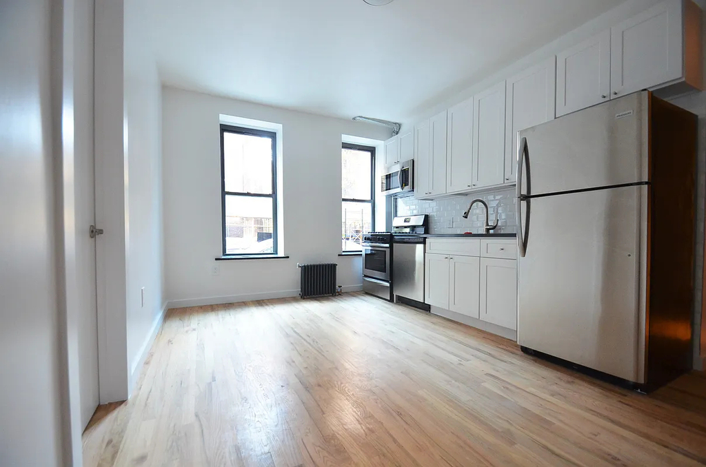 Copy of 295 West 150th Street - Photo 1