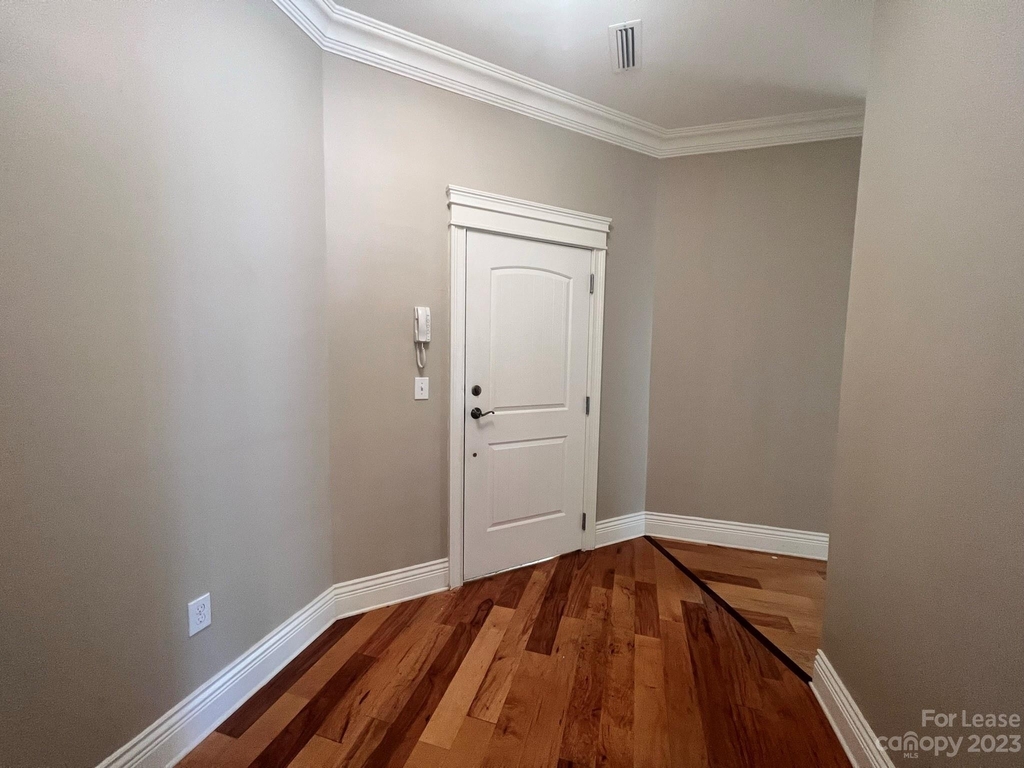 21031 Catawba Avenue - Photo 3