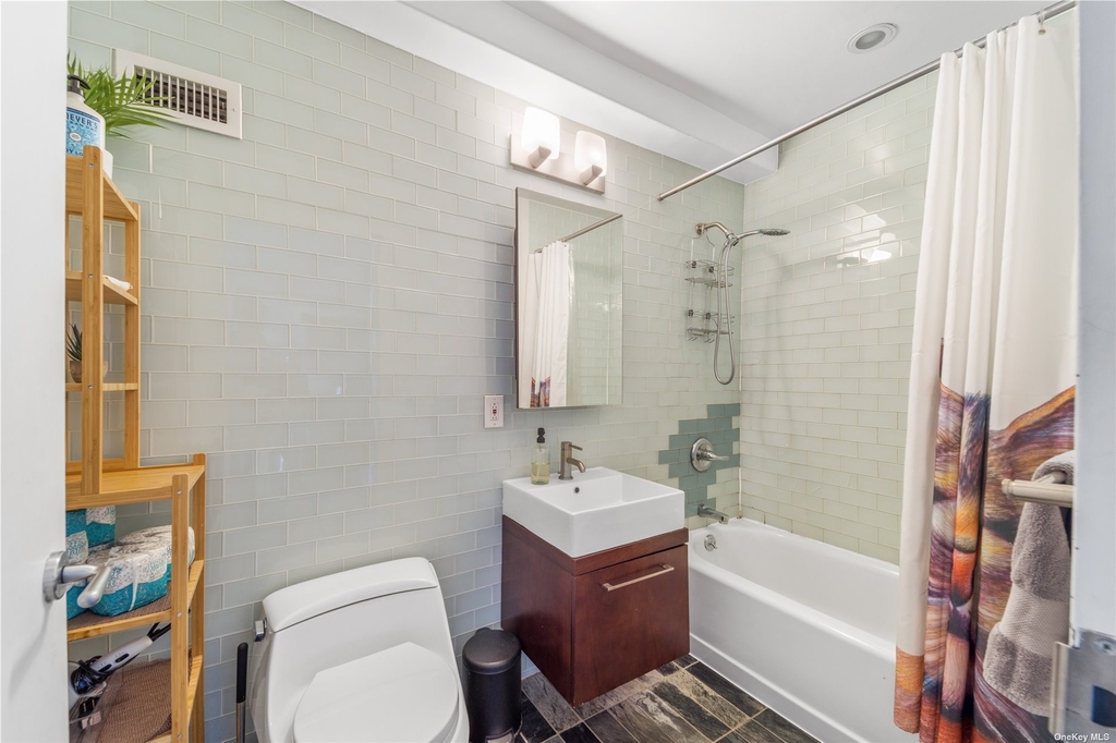 100 Wyckoff Avenue - Photo 5