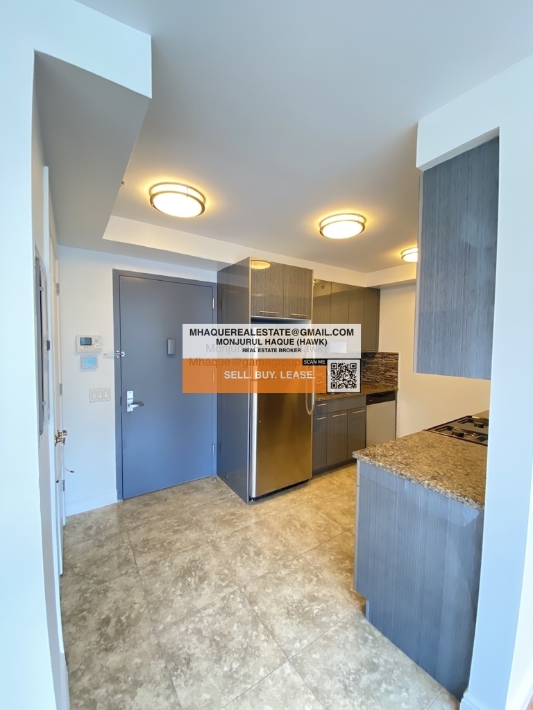 3440 Guider Ave - Photo 0